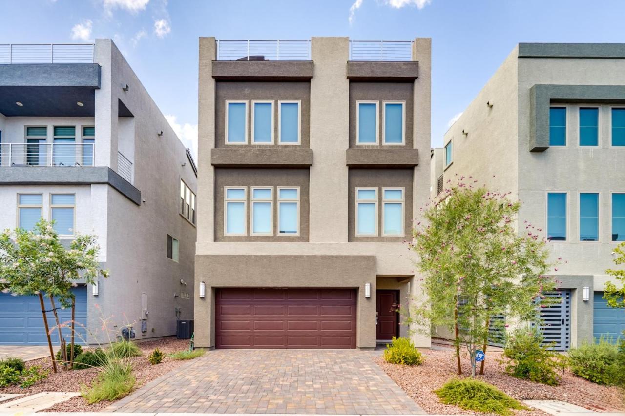 Las Vegas Home With Terrace About 10 Mi To The Strip! Exterior photo